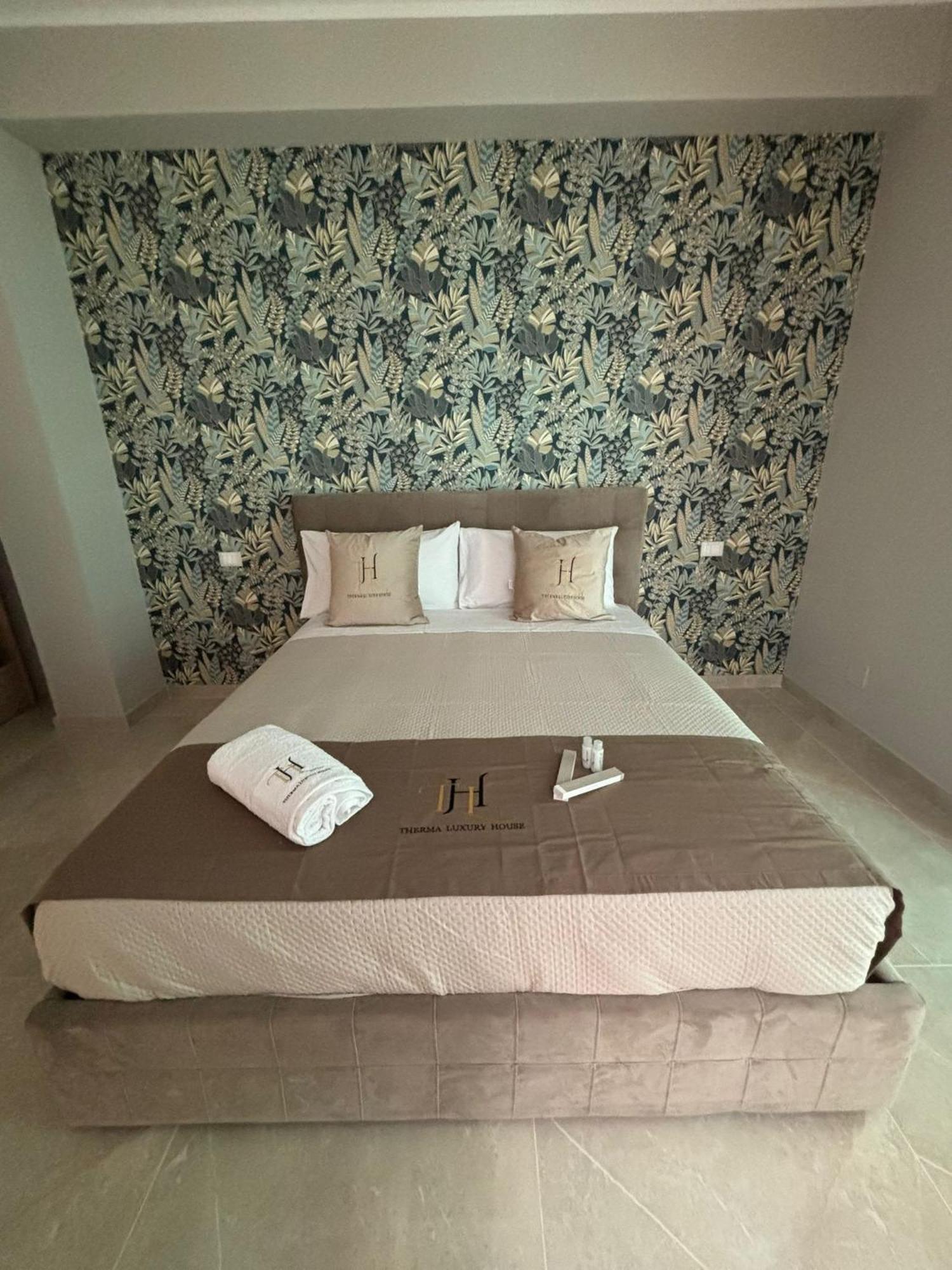 טרמולי Therma Luxury House מראה חיצוני תמונה